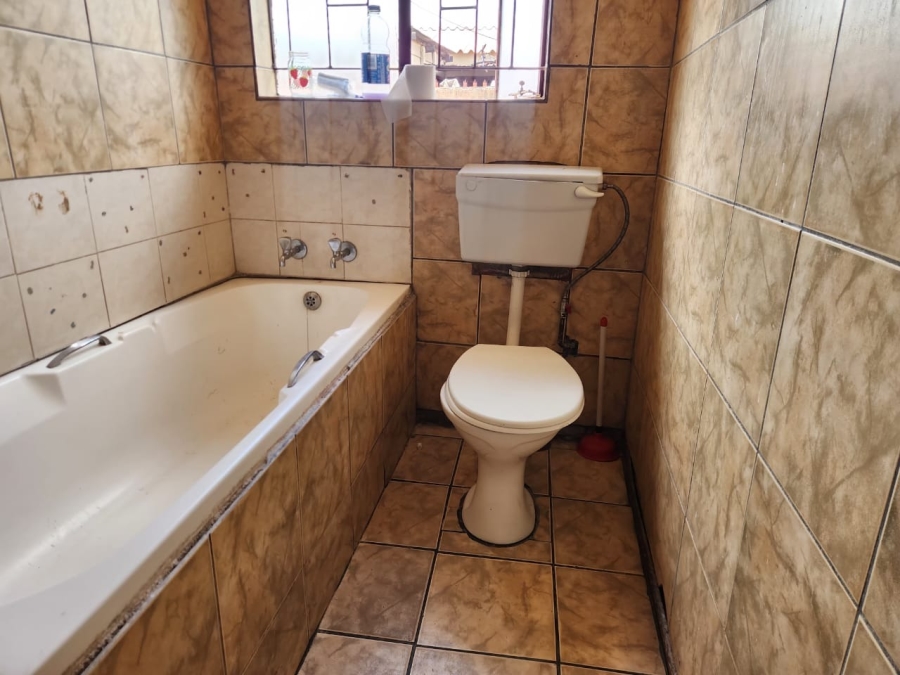 2 Bedroom Property for Sale in Boitekong North West
